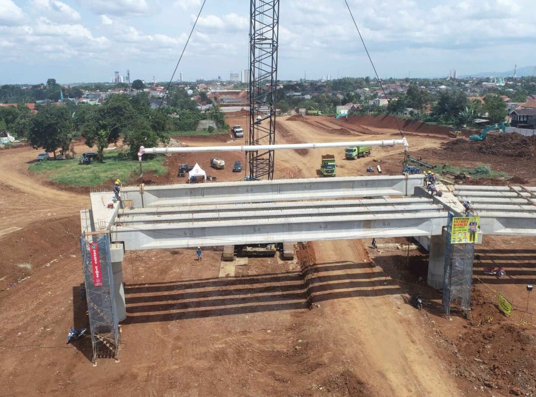 Proyek Pengadaan dan Pemasangan Girder Jalan Tol Depok - Antasari Paket 1 Ruas Brigif